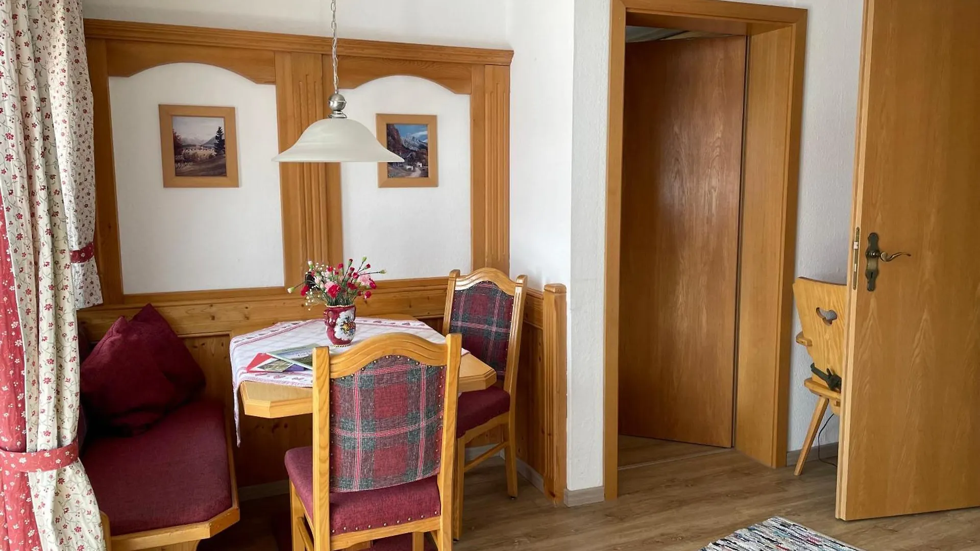 Gaestehaus Rosenblueh Oberstdorf Germania