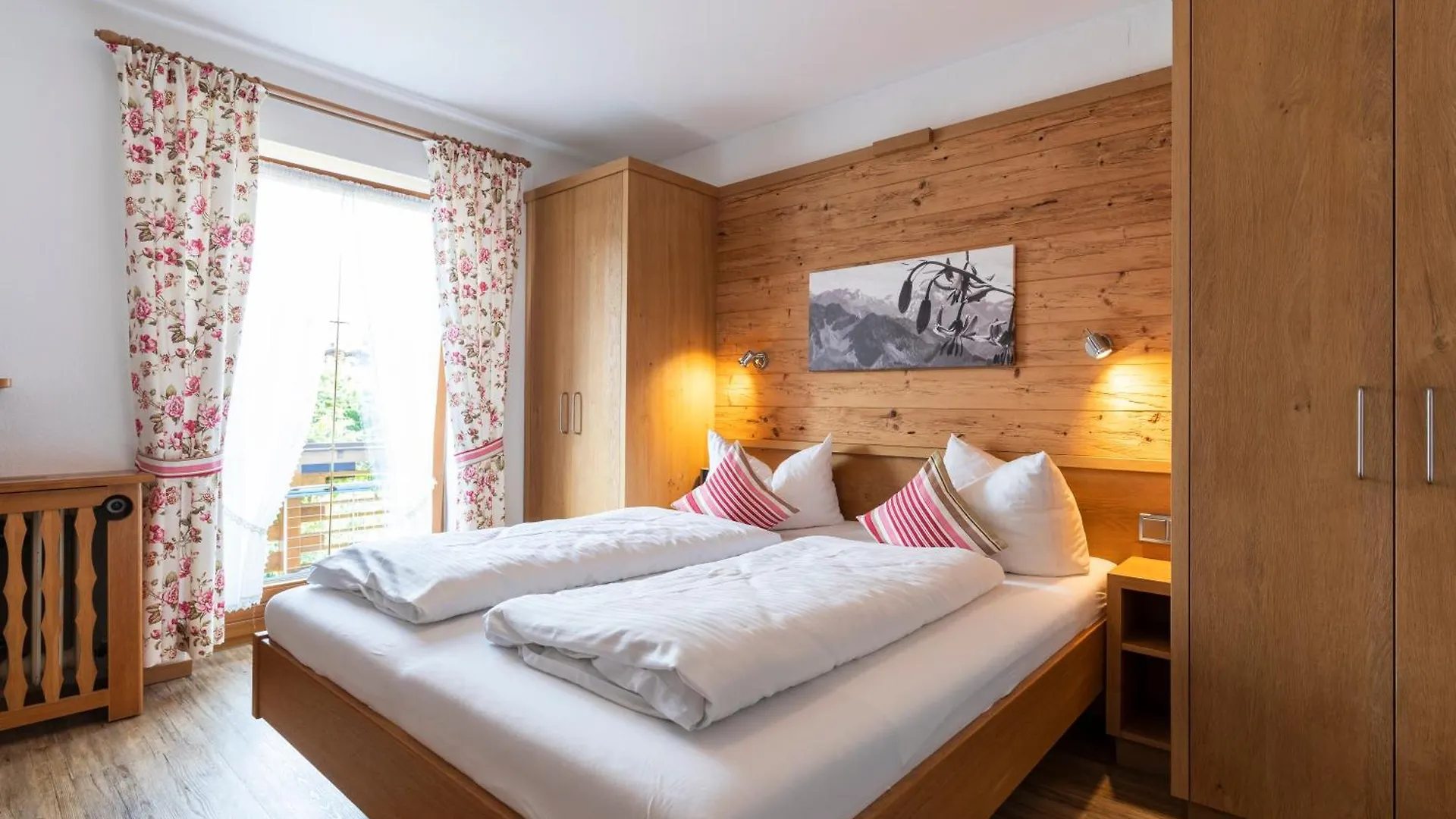 Apartment Gaestehaus Rosenblueh Oberstdorf Germany